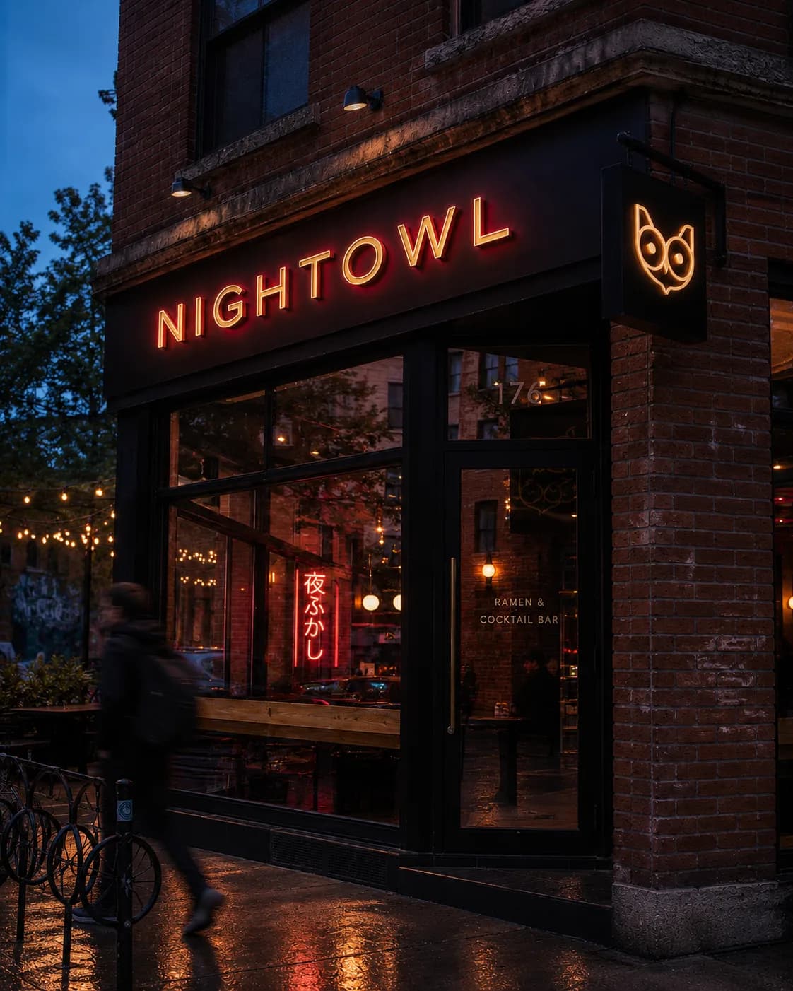 Restaurant — Night